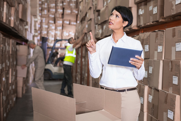 Предоставление складов для хранения товаров малого бизнеса и документов